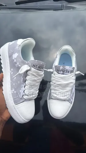 NUMERIS Footwear