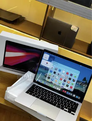 Nouveau Apple MacBook Air 2024 M3 32GB Apple M3 Max HDD+SSD 1T