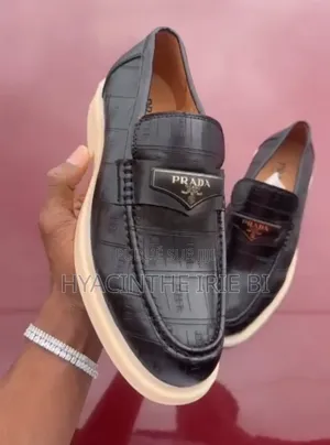 Prada Mocassin Authentique Original Qualite Irréprochable