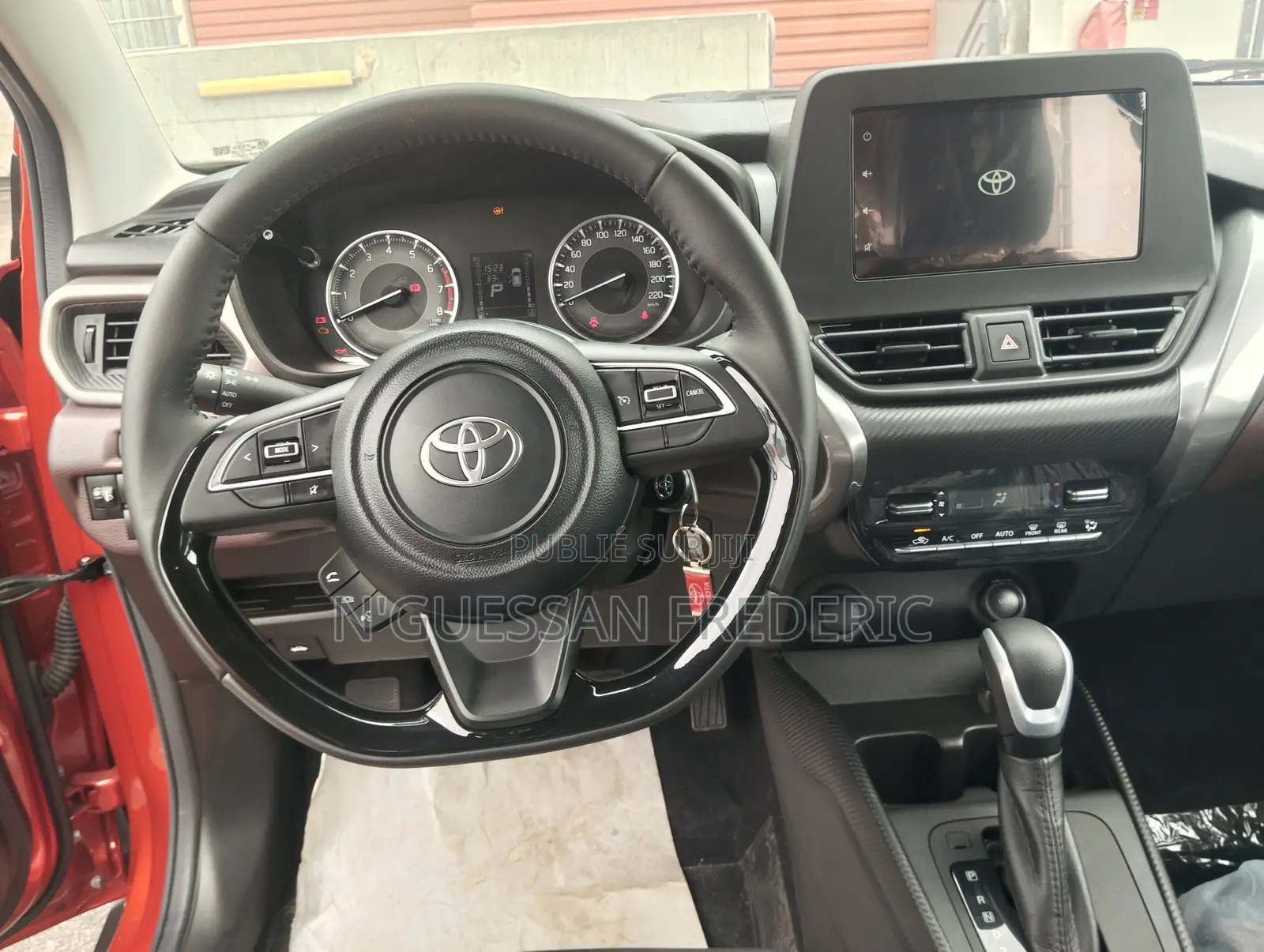 Nouveau Toyota Starlet 2025 Orange