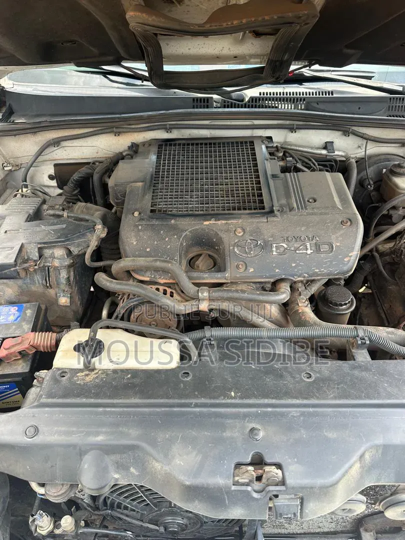 Toyota Land Cruiser 2005 Blanc