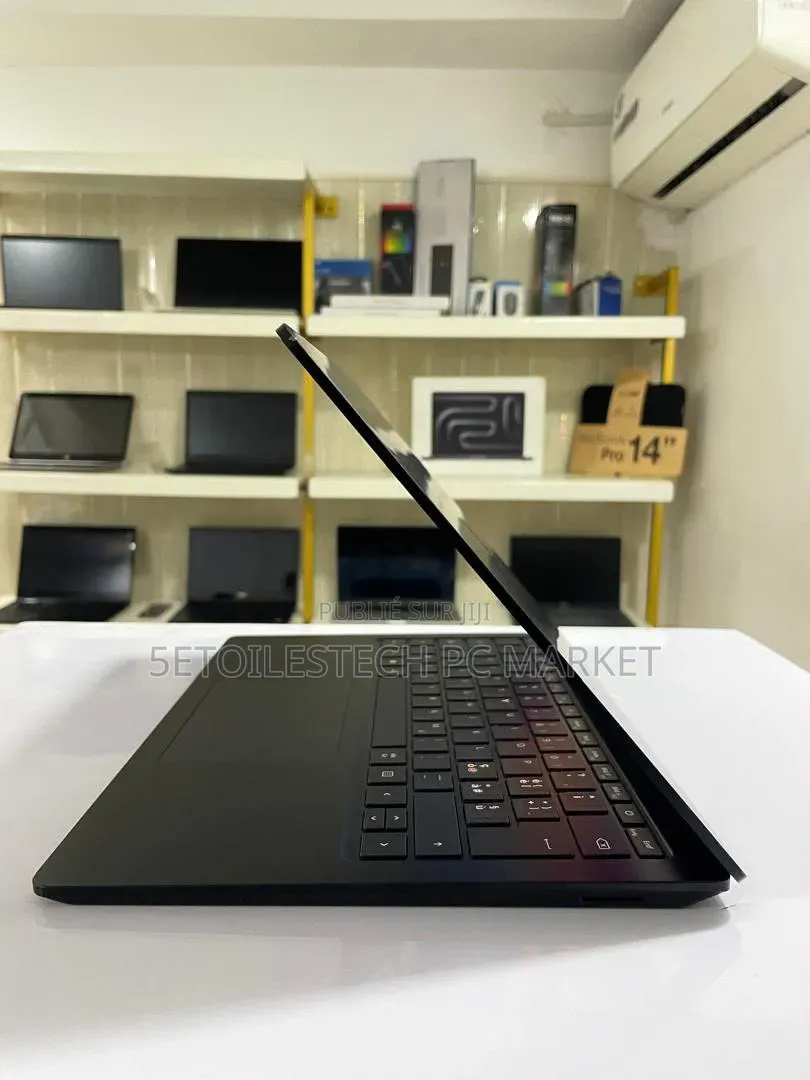 Nouveau Microsoft Surface Laptop 3 16GB Intel Core i7 SSD 256GB