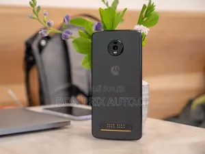 Nouveau Motorola Moto Z4 128 GB Bleu