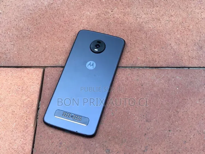 Nouveau Motorola Moto Z4 128 GB Bleu