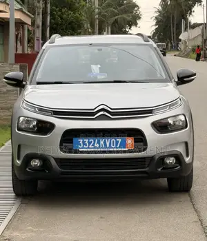 Citroen C4 2021 Gris