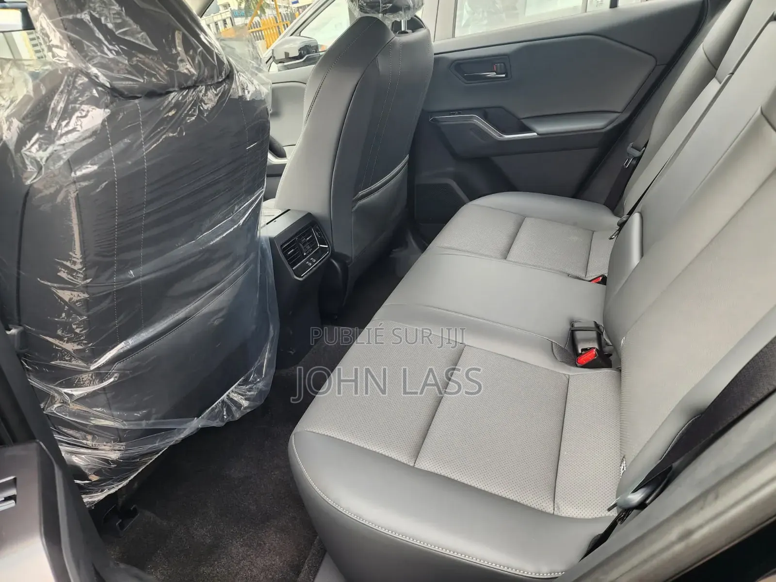 Nouveau Toyota RAV4 2026 Noir