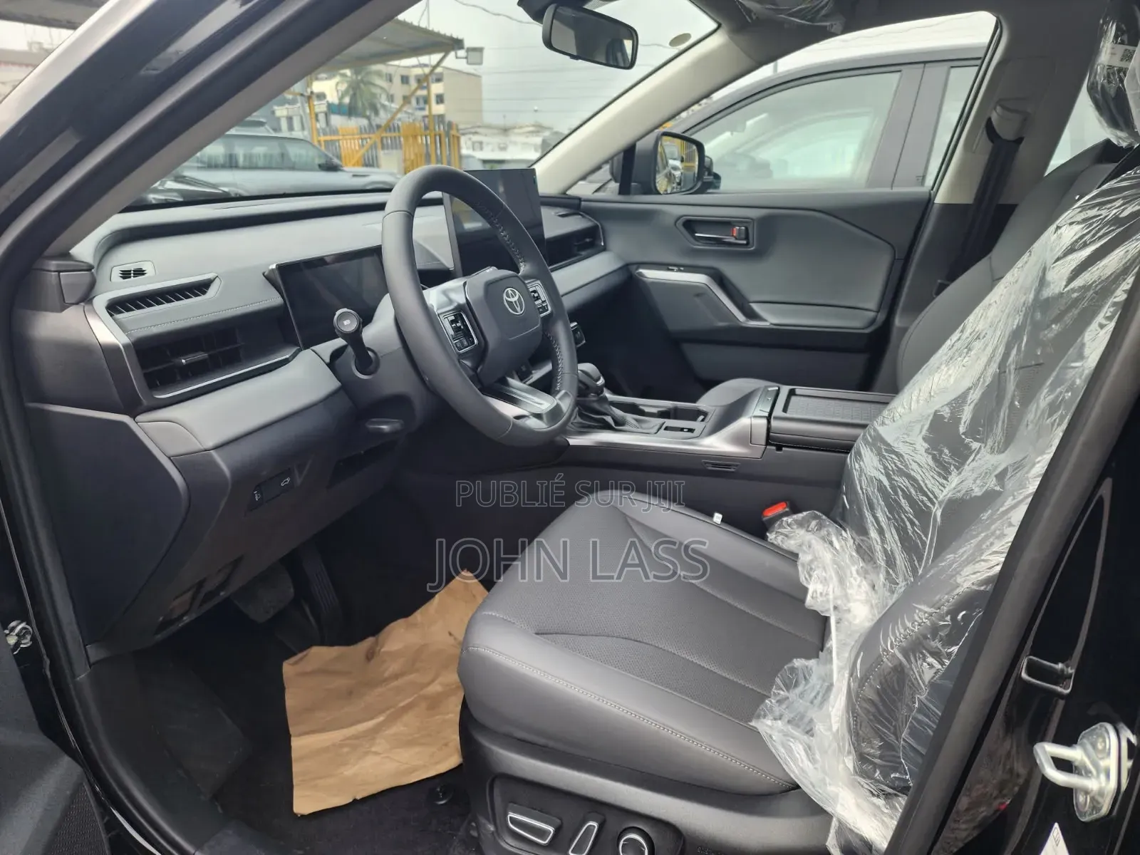 Nouveau Toyota RAV4 2026 Noir