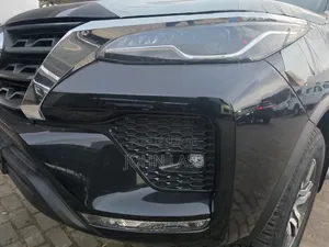 Nouveau Toyota Fortuner 2025 Noir