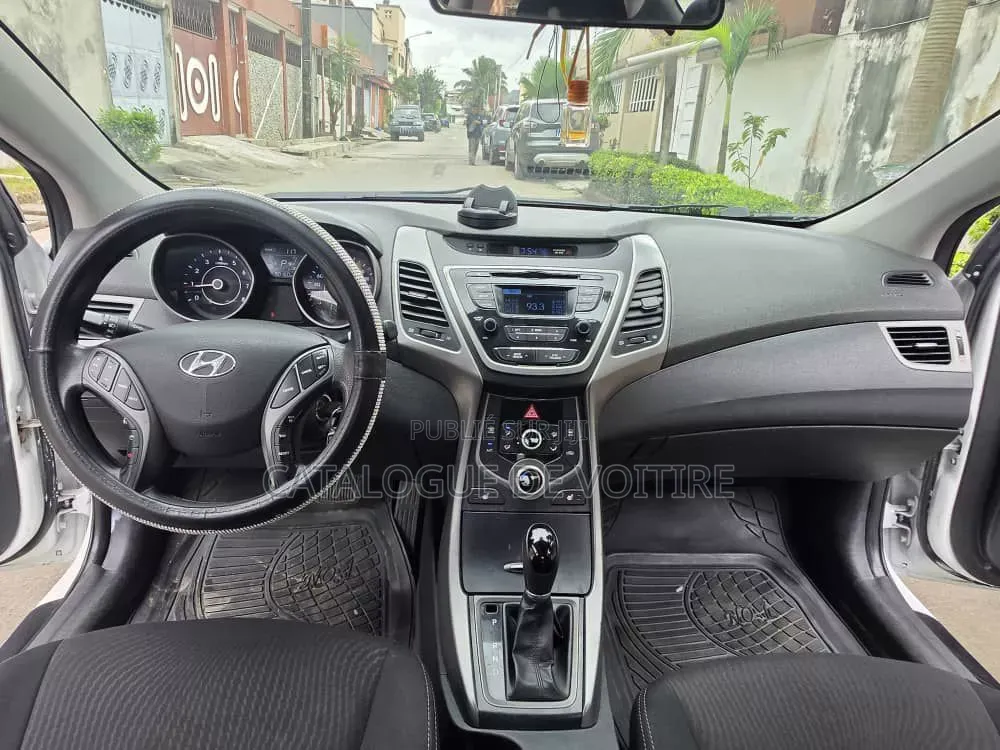 Hyundai Elantra 2016 Blanc