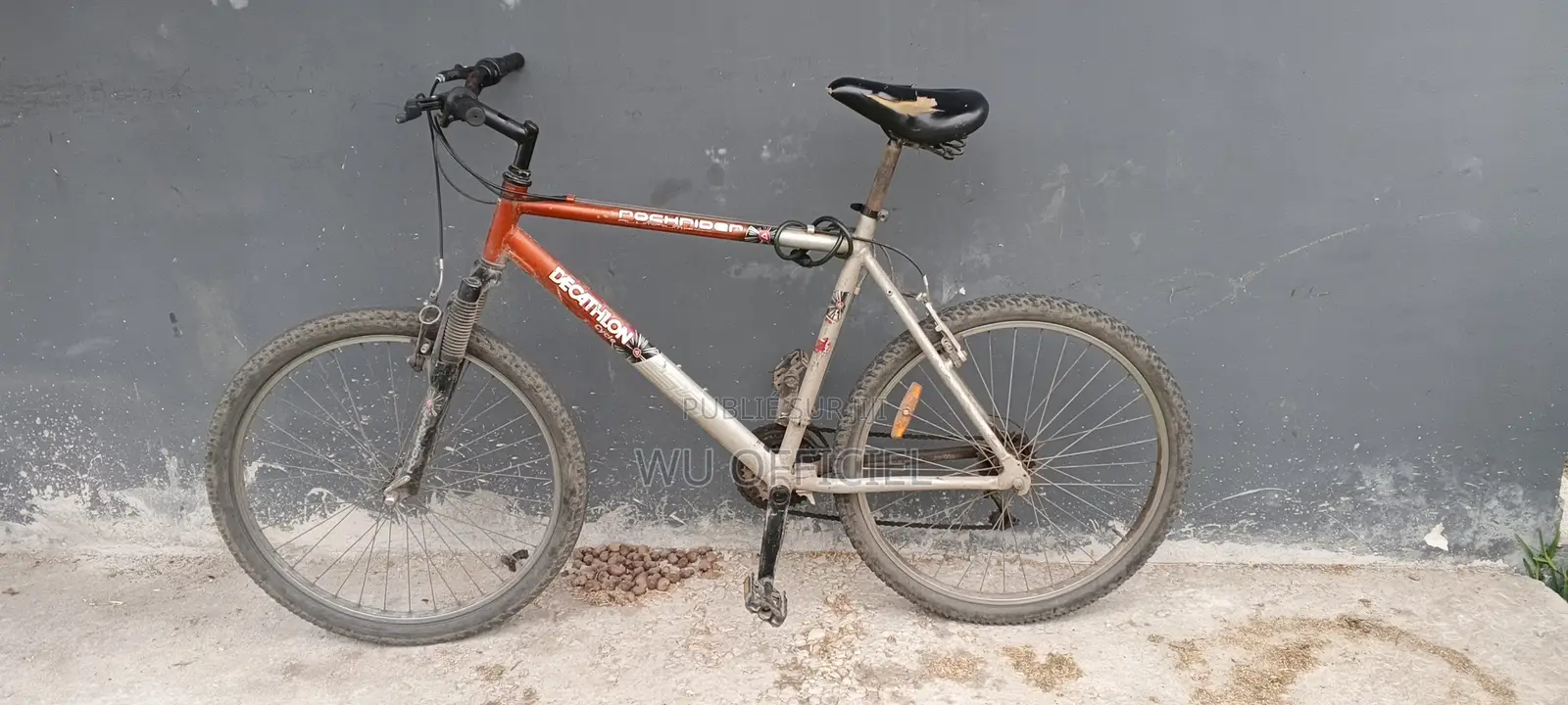 Vélo 27 VTT Decathlon 2e Main a Vendre