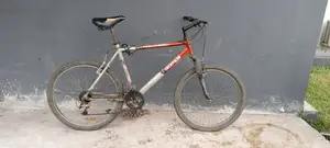 Vélo 27 VTT Decathlon 2e Main a Vendre