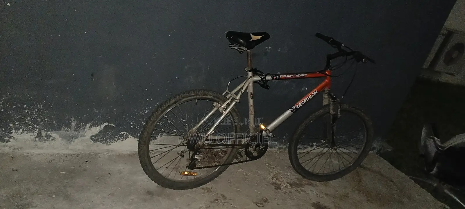 Vélo 27 VTT Decathlon 2e Main a Vendre