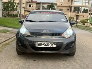 Kia Rio 2016 Gris