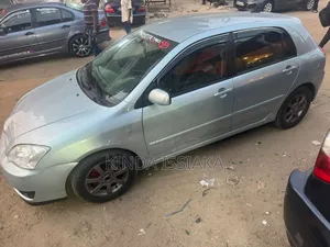 Toyota Corolla 2005 Gris