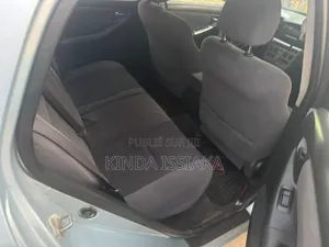 Toyota Corolla 2005 Gris