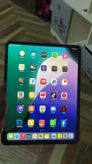 Nouveau Apple iPad Pro 12.9 (2022) 128 GB Gris