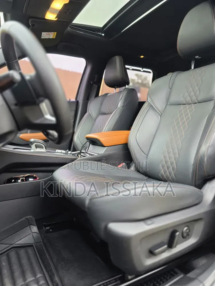 Mitsubishi Outlander 2025 Gris
