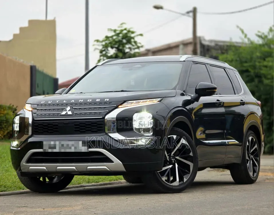 Mitsubishi Outlander 2025 Gris