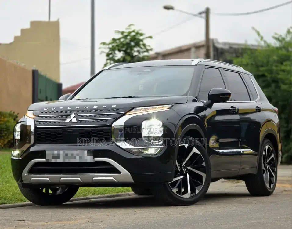 Mitsubishi Outlander 2025 Gris
