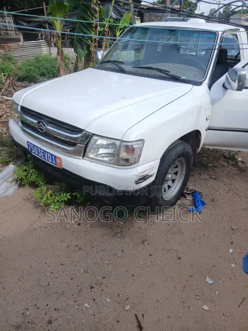 Mazda BT-50 2003 Blanc