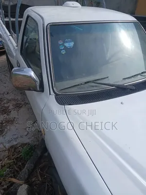 Mazda BT-50 2003 Blanc
