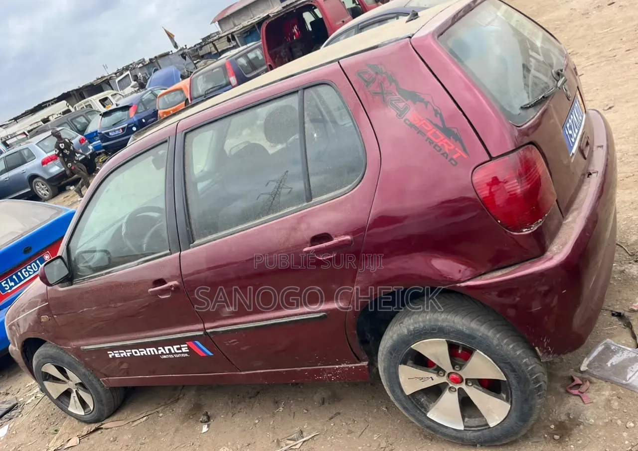 Volkswagen Polo 2000 Rouge