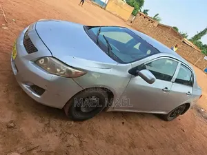 Toyota Corolla LE 4dr Sedan (1.8L 4cyl 4A) 2010 Blanc