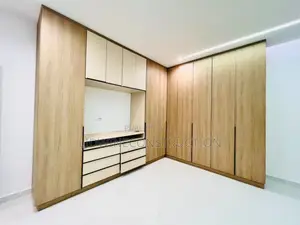 Meublé 4chbre Appartement dans Marcory à Louer