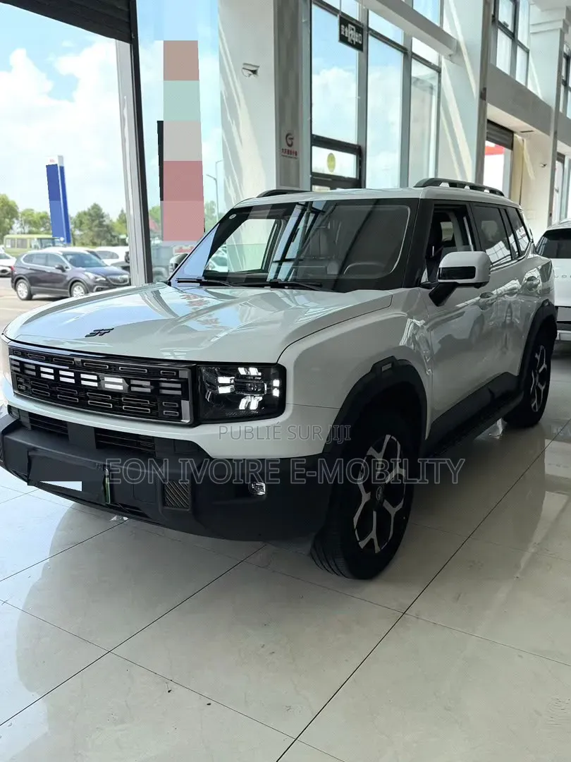 Nouveau Jetour T1 2025 Blanc cassé