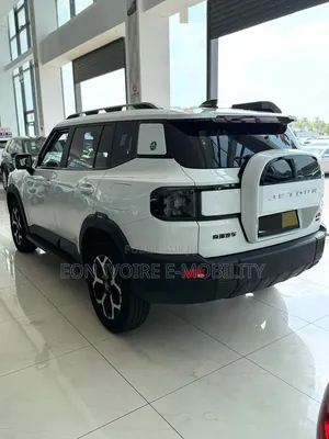 Nouveau Jetour T1 2025 Blanc cassé