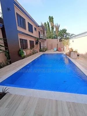 3chbre Appartement dans Appartement De Bonne, Cocody à Louer
