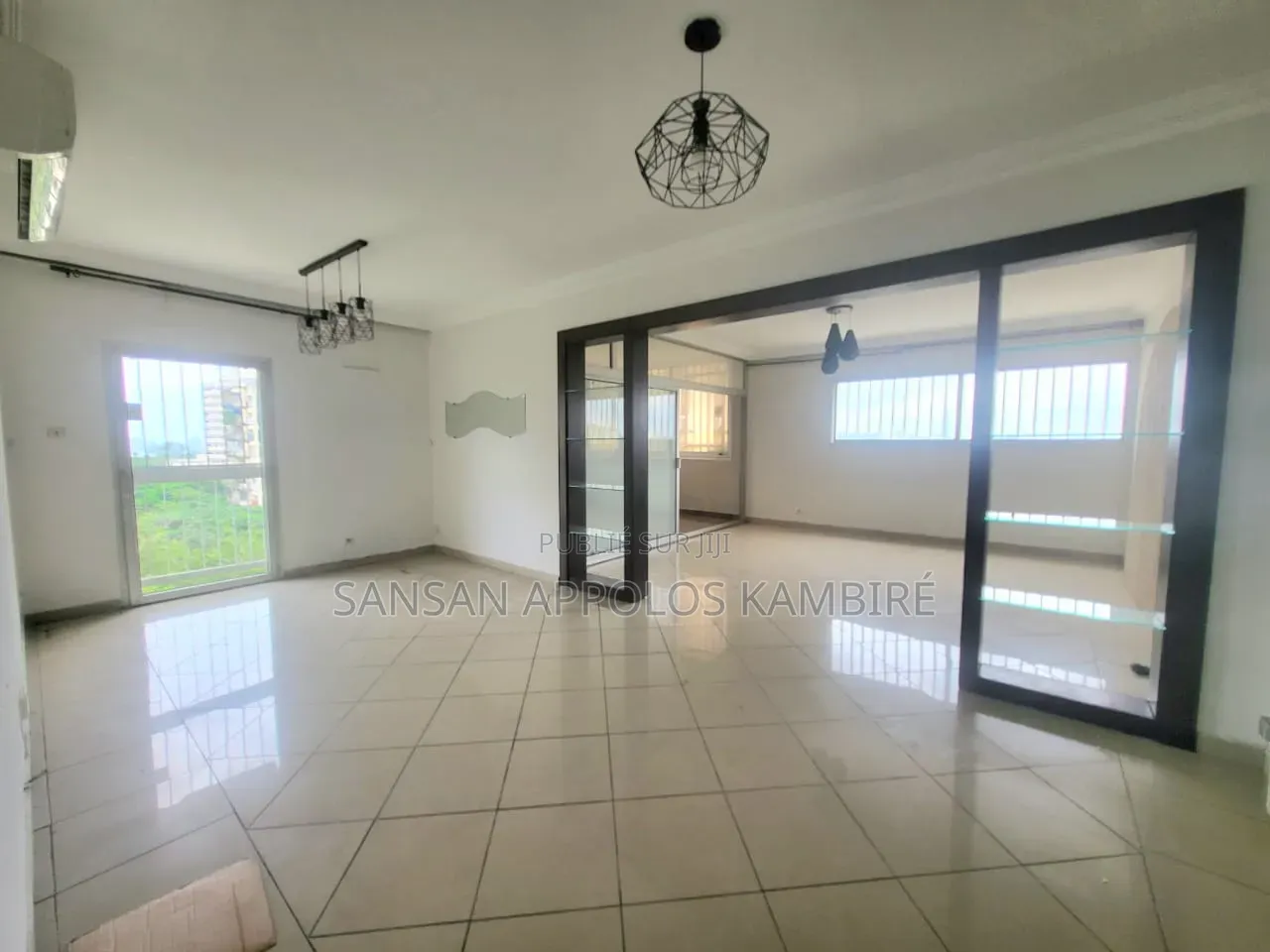 3chbre Appartement dans En Location, Cocody à Louer