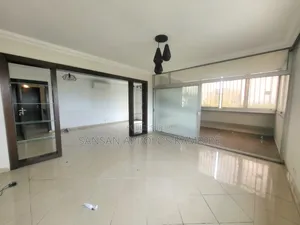 3chbre Appartement dans En Location, Cocody à Louer