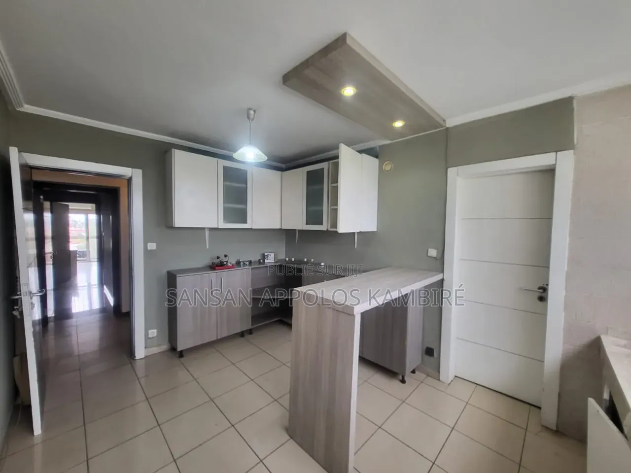 3chbre Appartement dans En Location, Cocody à Louer