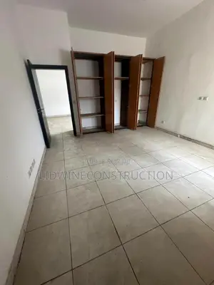 17chbre Appartement dans Cocody à Louer