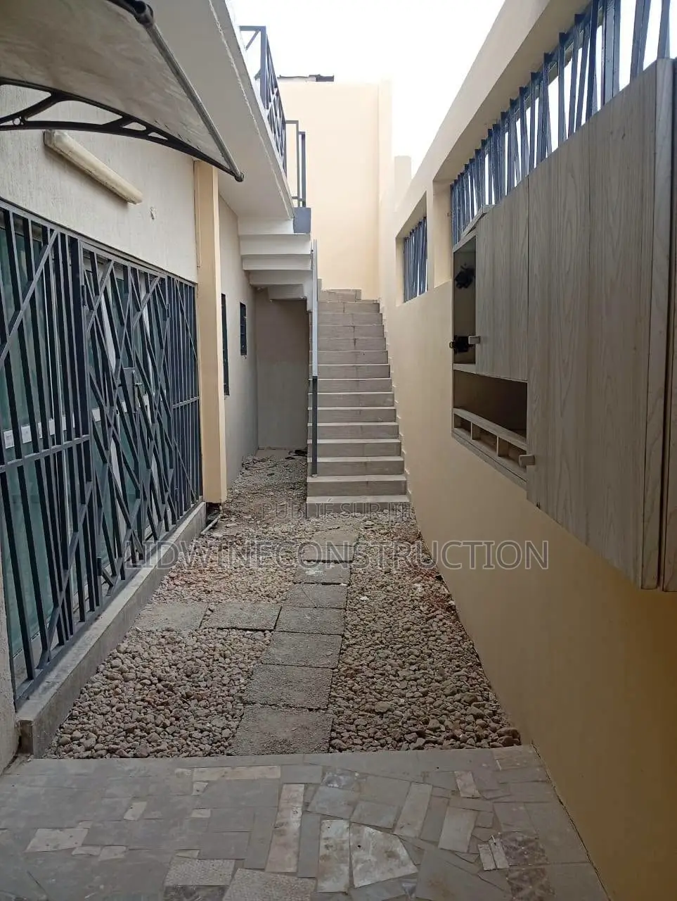 17chbre Appartement dans Cocody à Louer