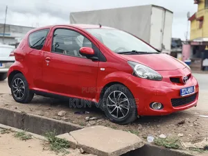 Toyota Aygo 2010 Rouge