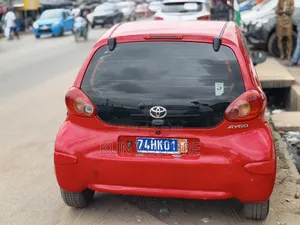 Toyota Aygo 2010 Rouge