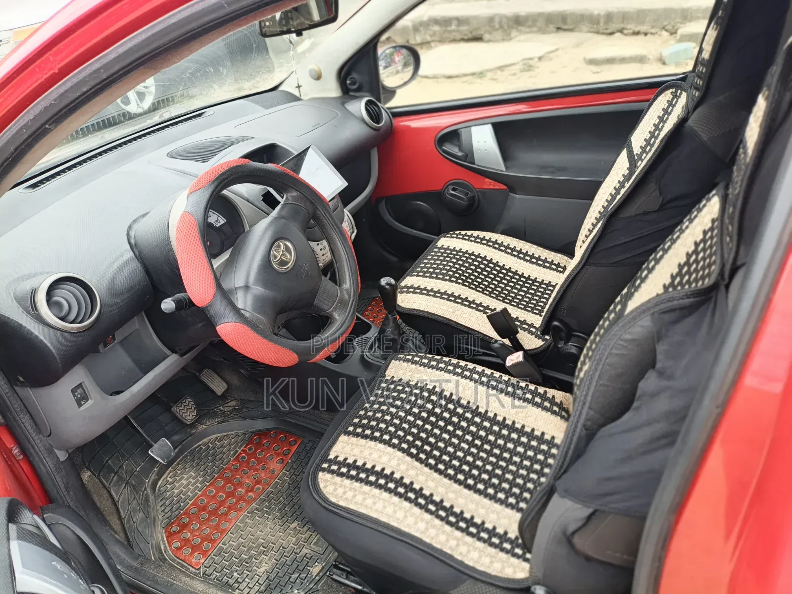 Toyota Aygo 2010 Rouge