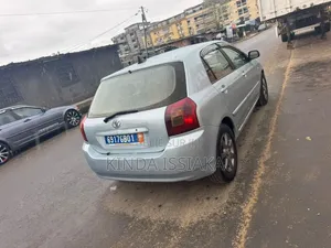 Toyota Corolla 2005 Gris