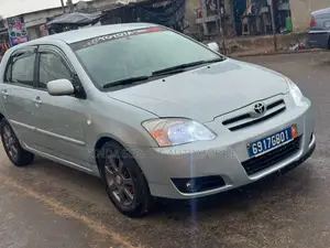 Toyota Corolla 2005 Gris
