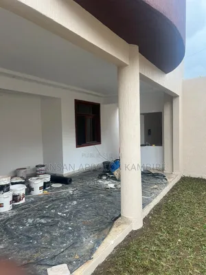5chbre Duplex dans Magnifique Villa 5, Cocody à Louer