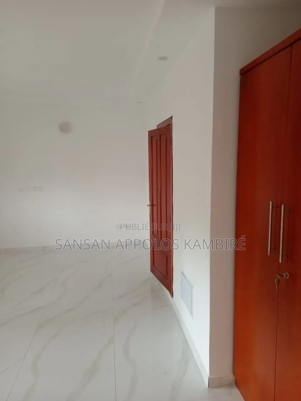 5chbre Duplex dans Magnifique Villa 5, Cocody à Louer