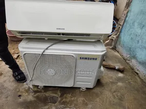 Samsung Split (12 000 BTU / 1,5 Cheval, 3,52 kW)