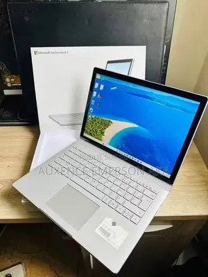 Nouveau Microsoft Surface Book 3 16GB Intel Core i7 HDD+SSD 512GB