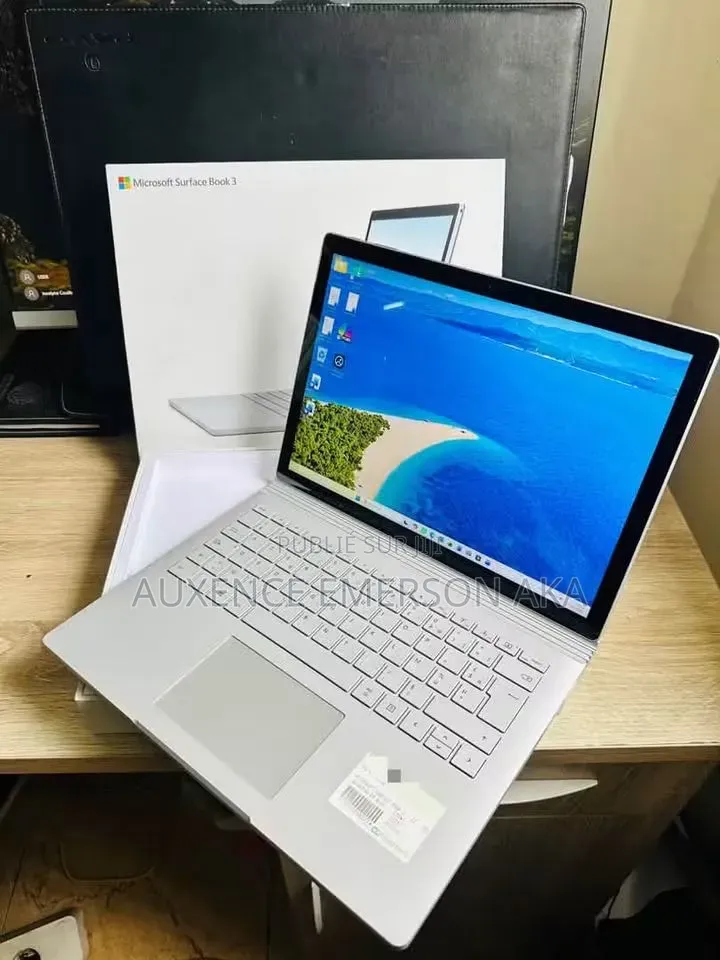 Nouveau Microsoft Surface Book 3 16GB Intel Core i7 HDD+SSD 512GB