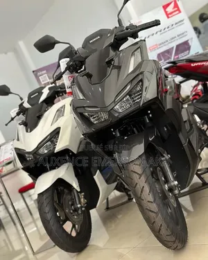 Nouveau Honda NC700X 2024 Blanc