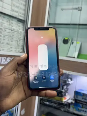 Apple iPhone XR 64 GB Rouge