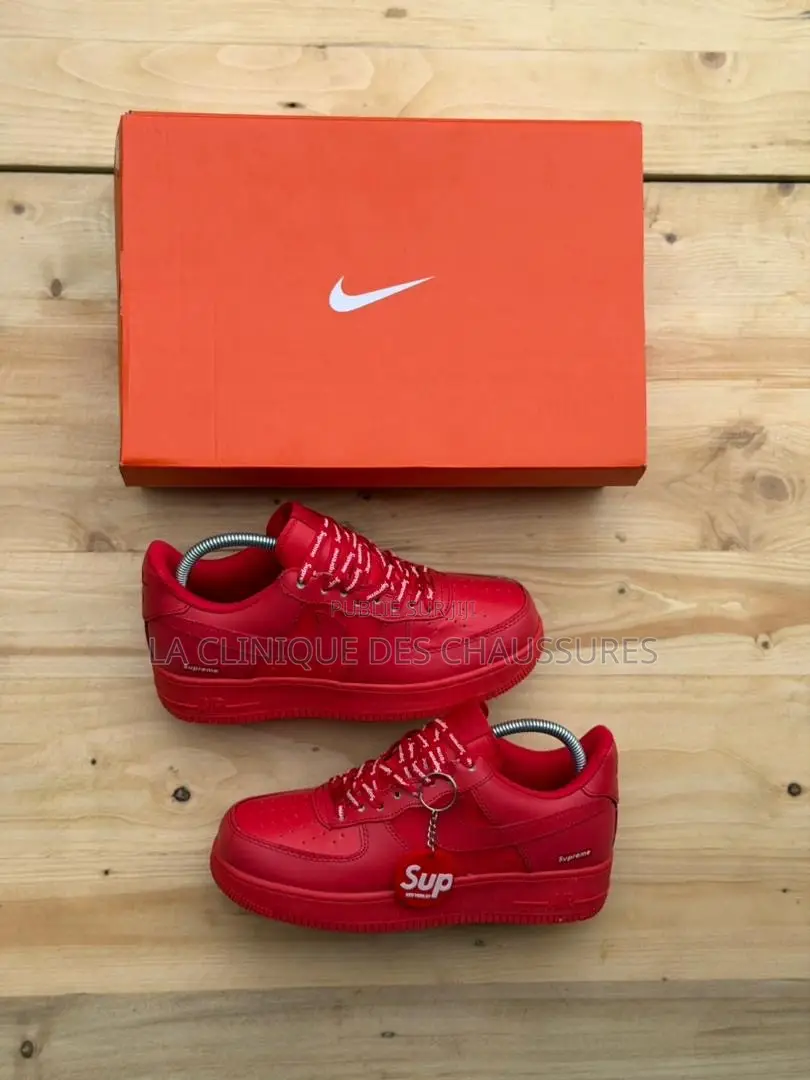 Nike Air Force 1