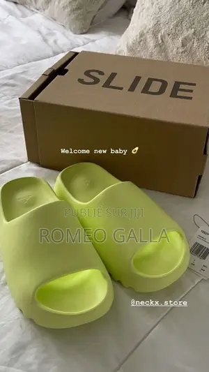 Sandale Adidas Yeezy Slides